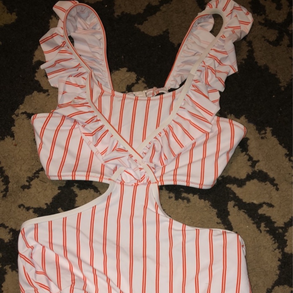 Women’s 1 piece Bathing suit